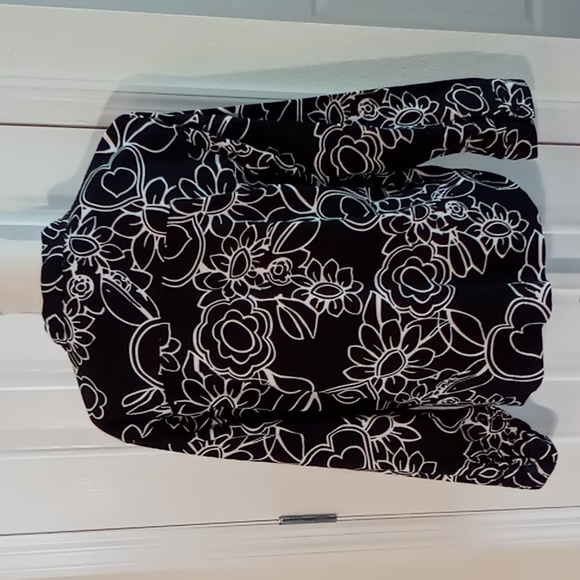 Krazy Kat Women's Long Sleeve Button Front Floral Print Top Size XL Blk/Wht/Pink - Picture 5 of 13